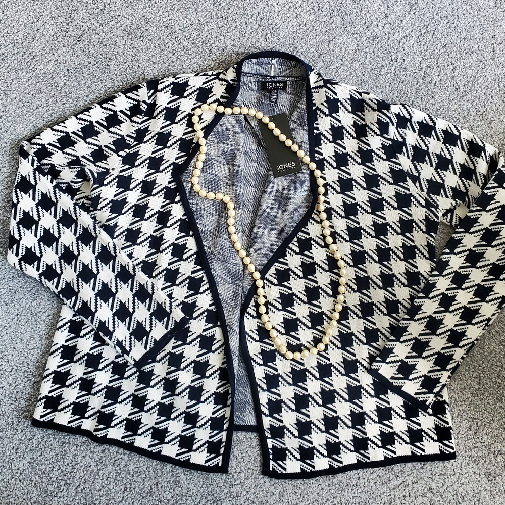 JONES NEW YORK Navy and Ivory Houndstooth Cardigan